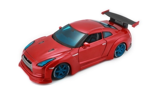 Maisto 1/24 Nissan GT-R DESIGN Tokyo Mod